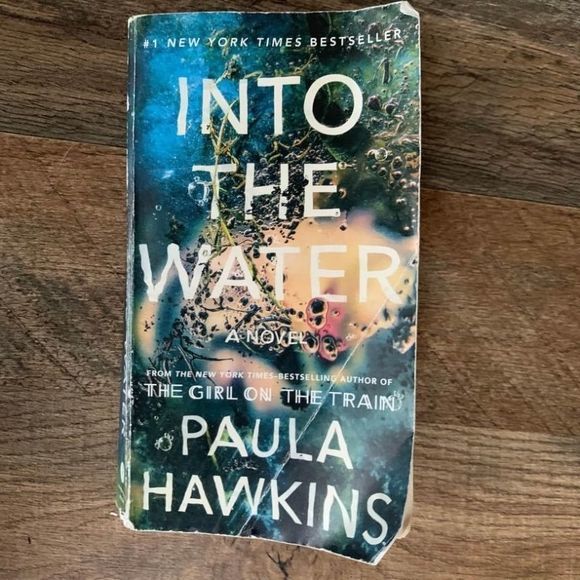 Lot 2 Paula Hawkins Books - Picture 3 of 4